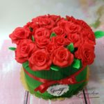 tort bukiet róż
