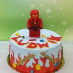 tort z lego ninjago i płomieniami