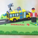 tort z autobusem lego