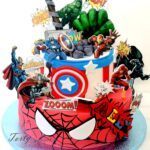 tort z superbohaterami nowy