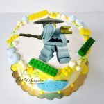 tort z wydrukiem lego sensei wu