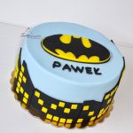 tort z logo Batman