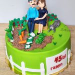 tort na rocznicę ślubu z ogródkiem warzywnym